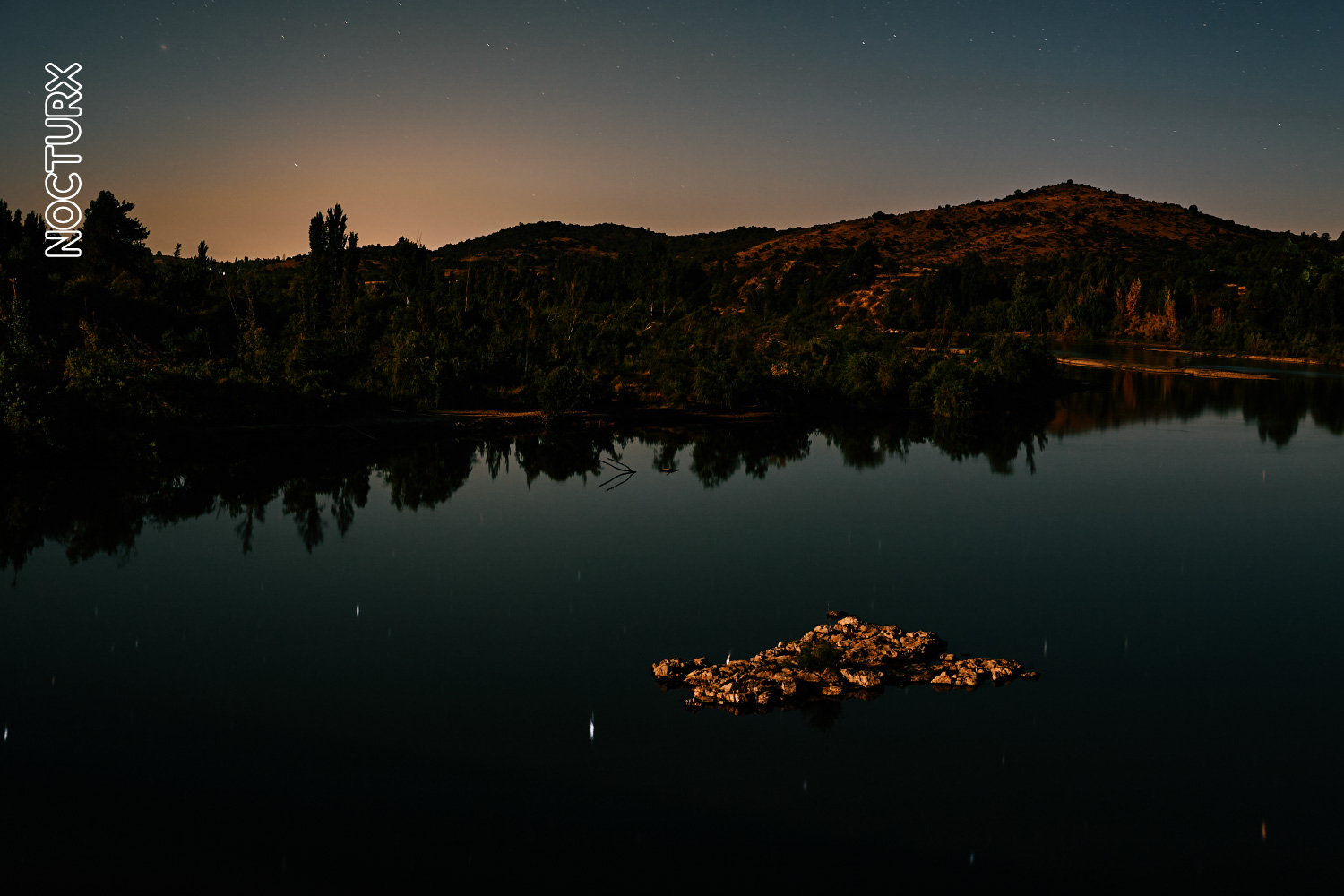 Río Nocturno