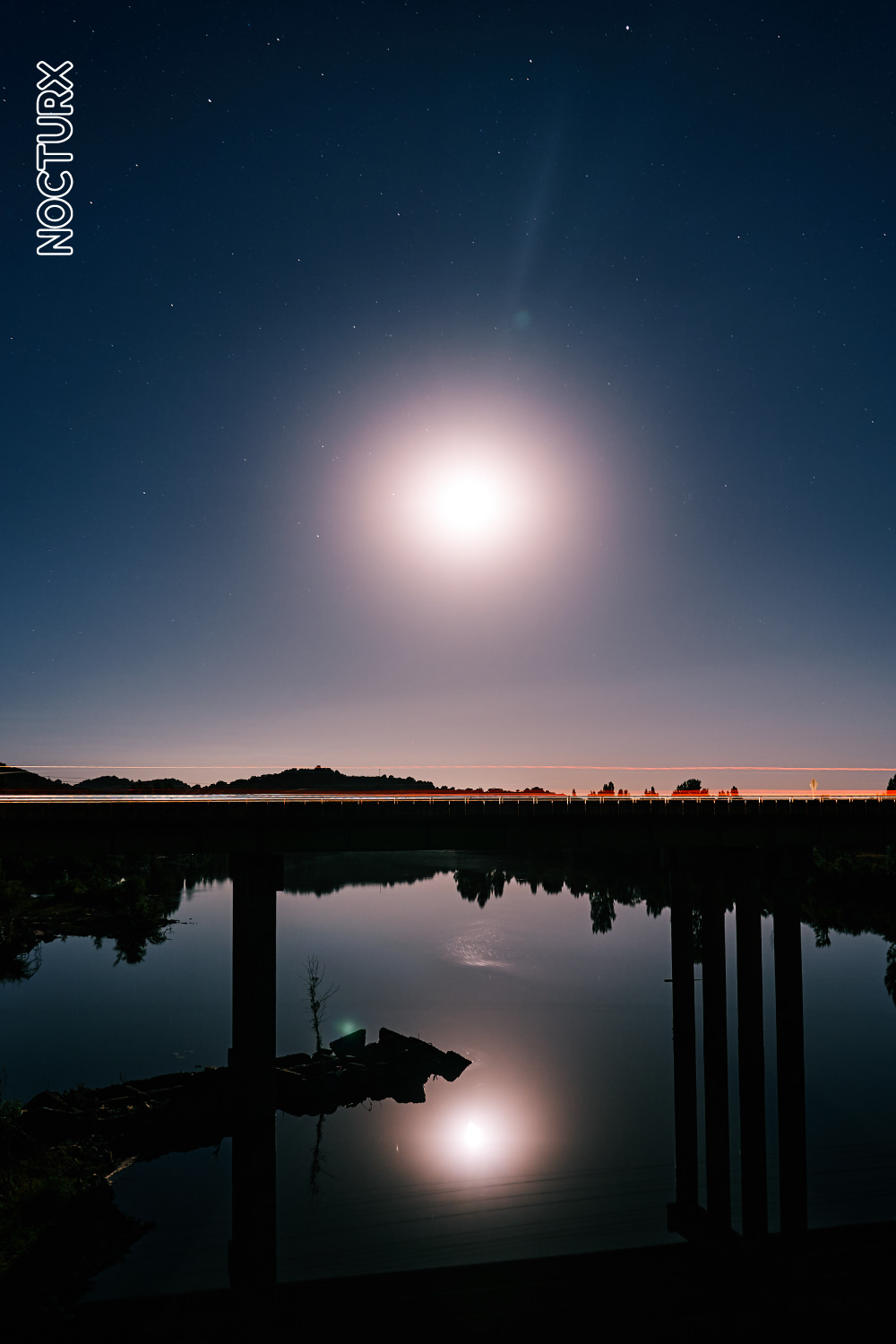 Río Nocturno